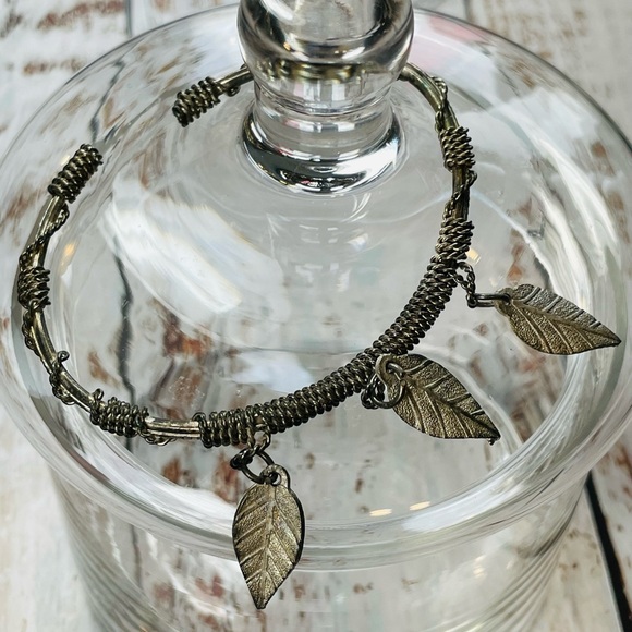Silver Leaf Bracelet - Picture 4 of 7